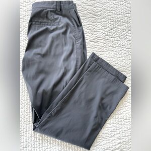 Nike Golf dri-fit Chinos, Classic Style